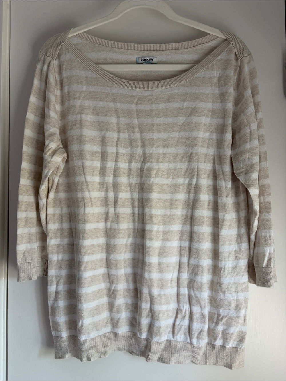 💙 Old Navy Cream and White Striped Scoop Neck Pullover